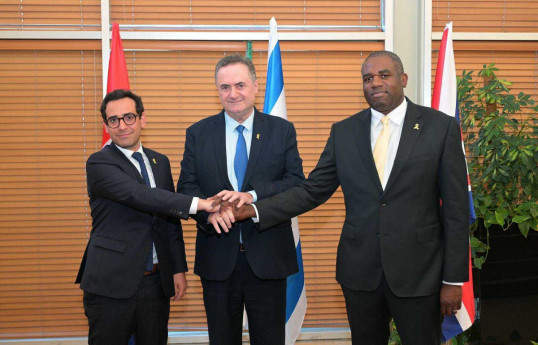 Stéphane Séjourné, Minister for Europe and Foreign Affairs of France, Israel Katz, Minister of Foreign Affairs of the State of Israel and David Lammy, Secretary of State for Foreign, Commonwealth and Development Affairs of the United Kingdom