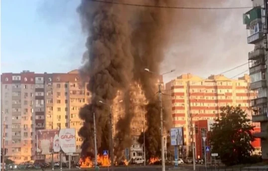 Russia strikes on Sumy, windows smashed, cars ablaze