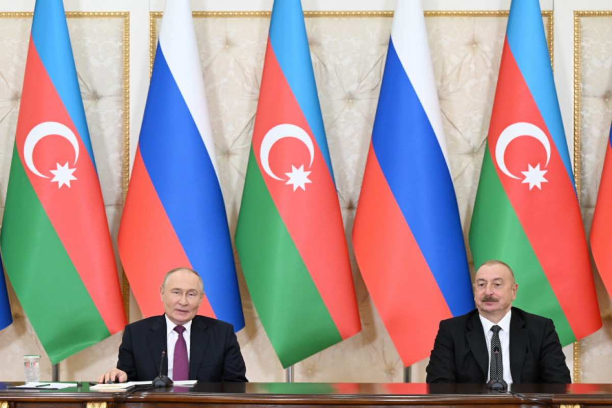 Russian President Vladimir Putin and President of Azerbaijan Ilham Aliyev