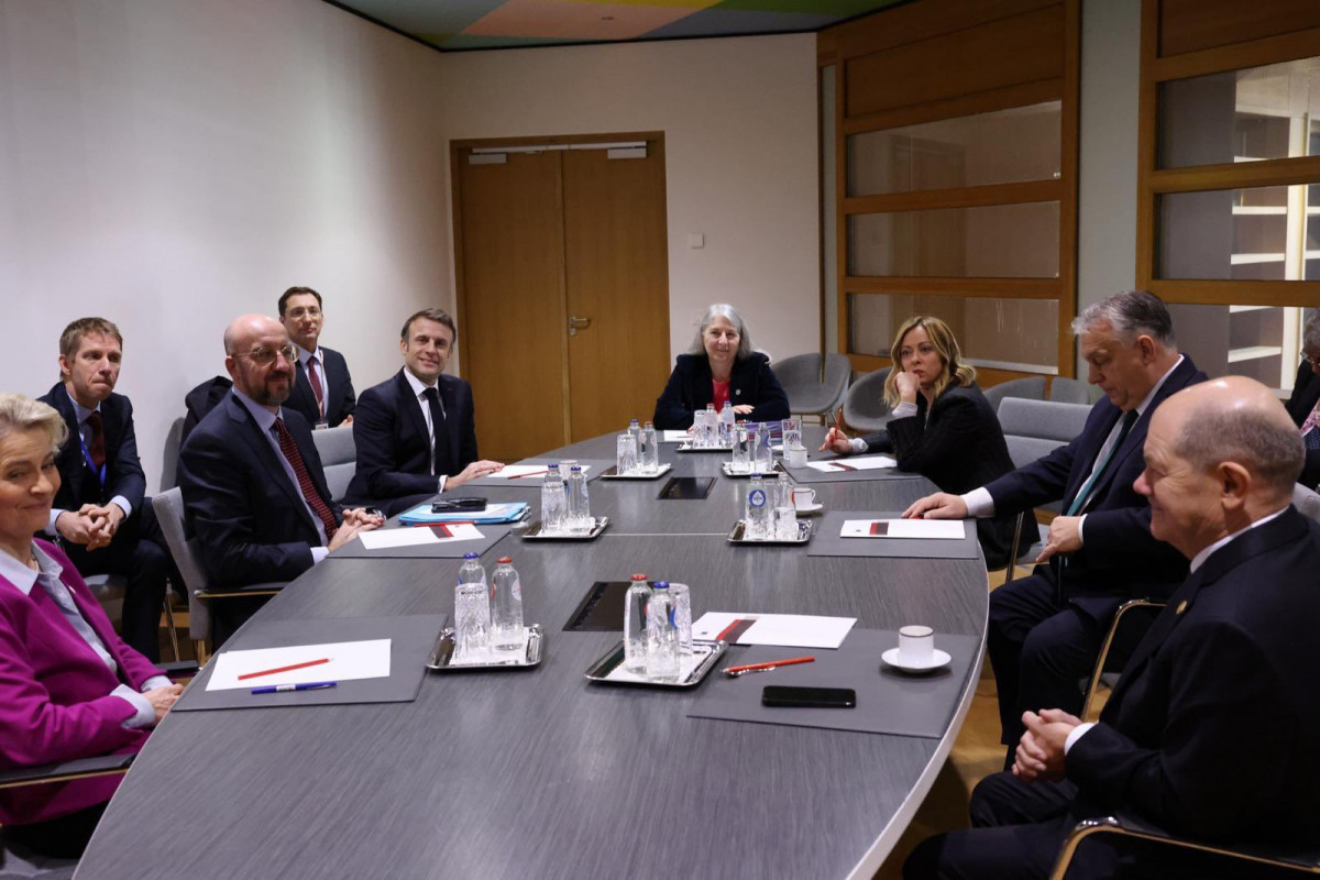 EU leaders enter showdown with Viktor Orbán over €50bn Ukraine package