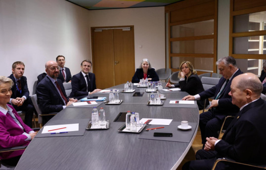 EU leaders enter showdown with Viktor Orbán over €50bn Ukraine package