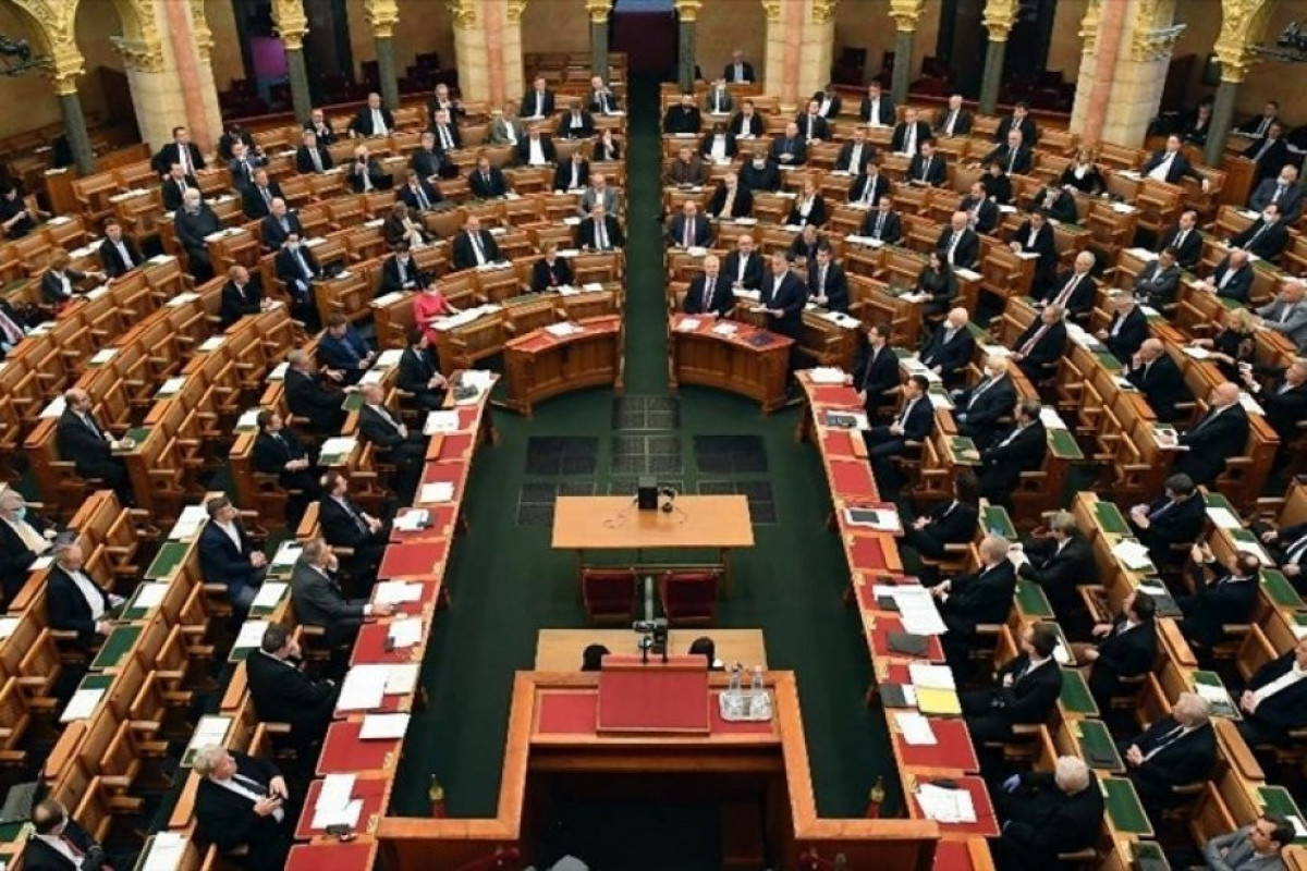 Hungarian parliament calls extraordinary meeting on Sweden