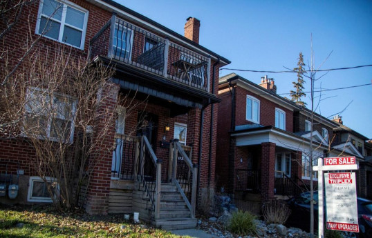 Canada extends ban on foreign ownership of housing by two years