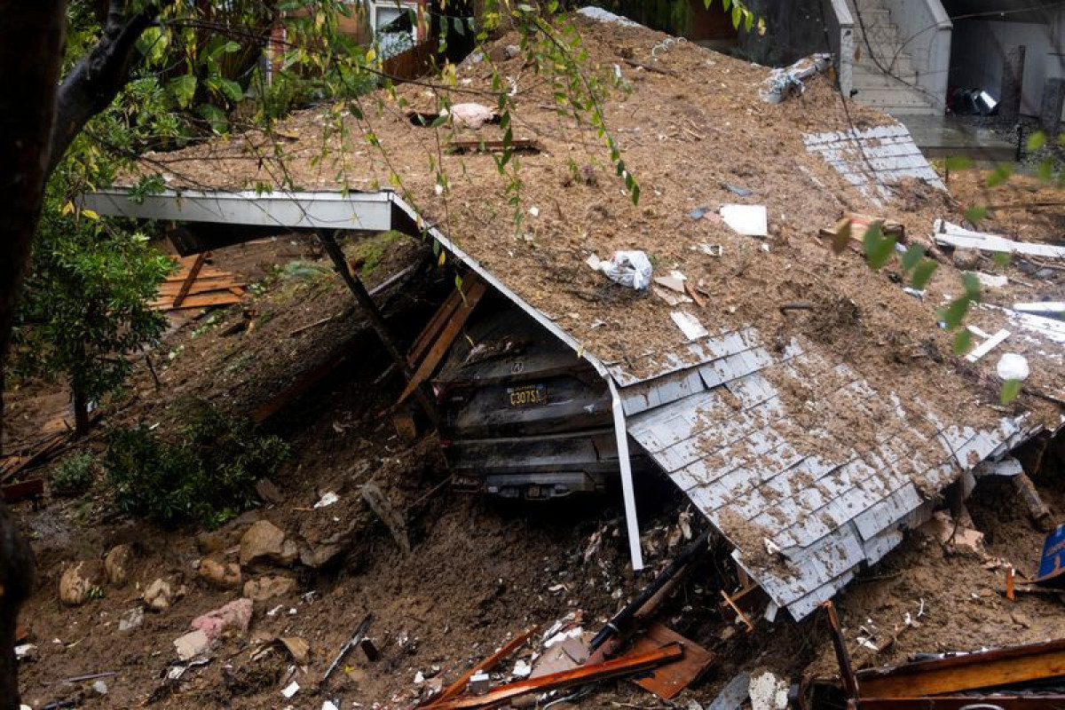 Deadly California storm triggers flooding, mudslides, power outages