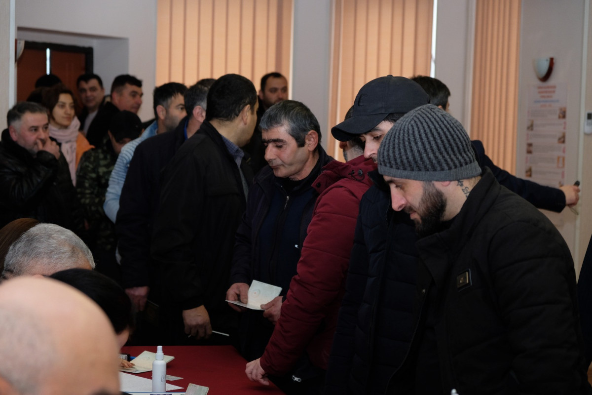 Azerbaijanis living in Kazakhstan's Aktau participate in snap presidential elections-PHOTO 