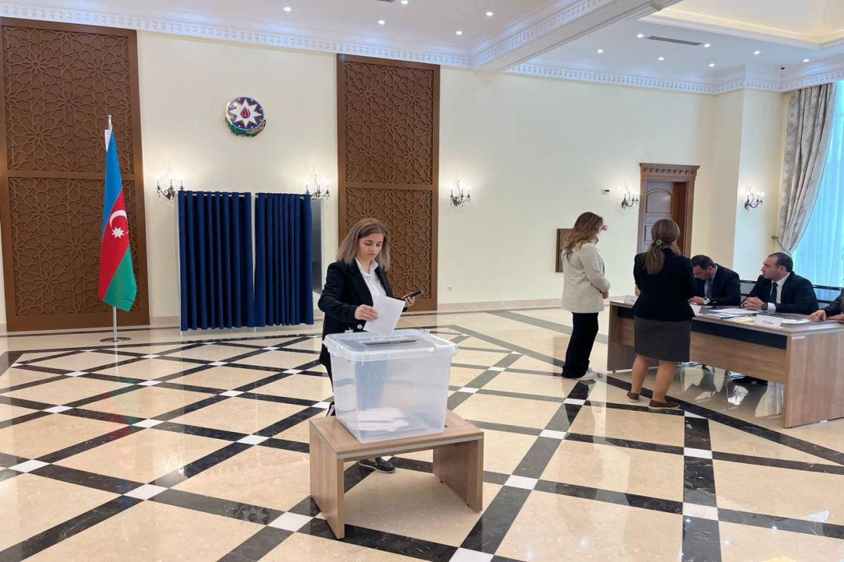 Voting wraps up in Azerbaijan's Embassy in Turkmenistan-UPDATED 