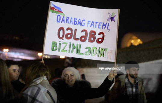 Baku residents celebrate Ilham Aliyev's election as President-PHOTOLENT 