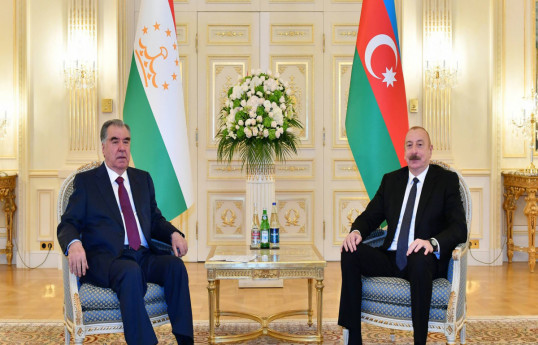 Tajik President congratulates his Azerbaijani counterpart