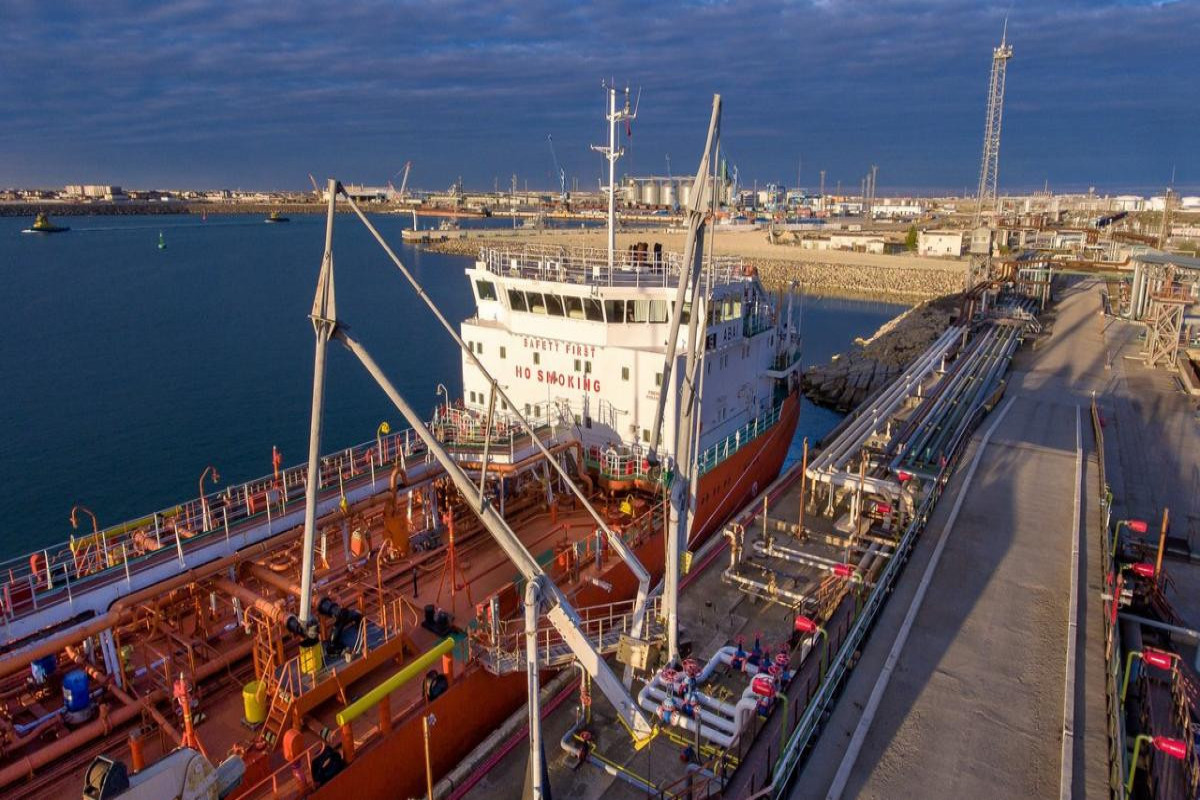 Kazakhstan doubled oil transportation through Azerbaijan