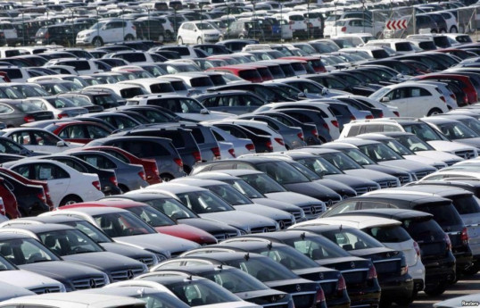 Car imports in Azerbaijan decreased