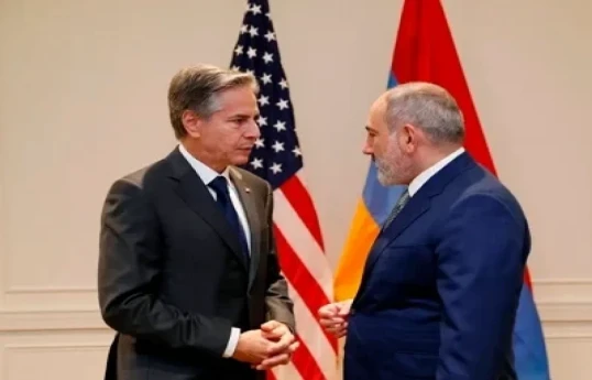 Armenian PM meets with United States Secretary of State in Munich
