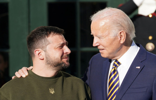 US President makes phone call to Ukrainian counterpart