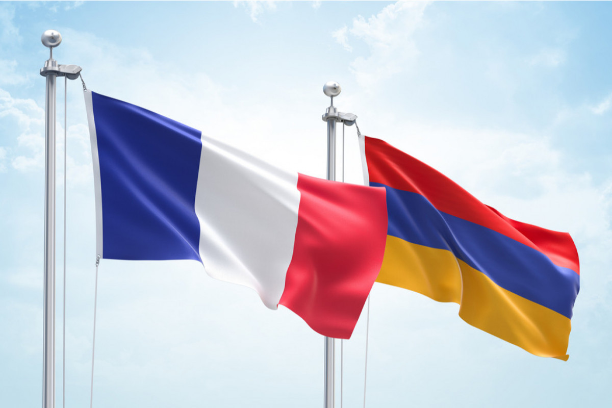 French defence minister visits Armenia