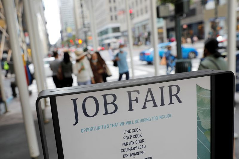 US weekly jobless claims fall as labor market remains tight - Vimarsana News