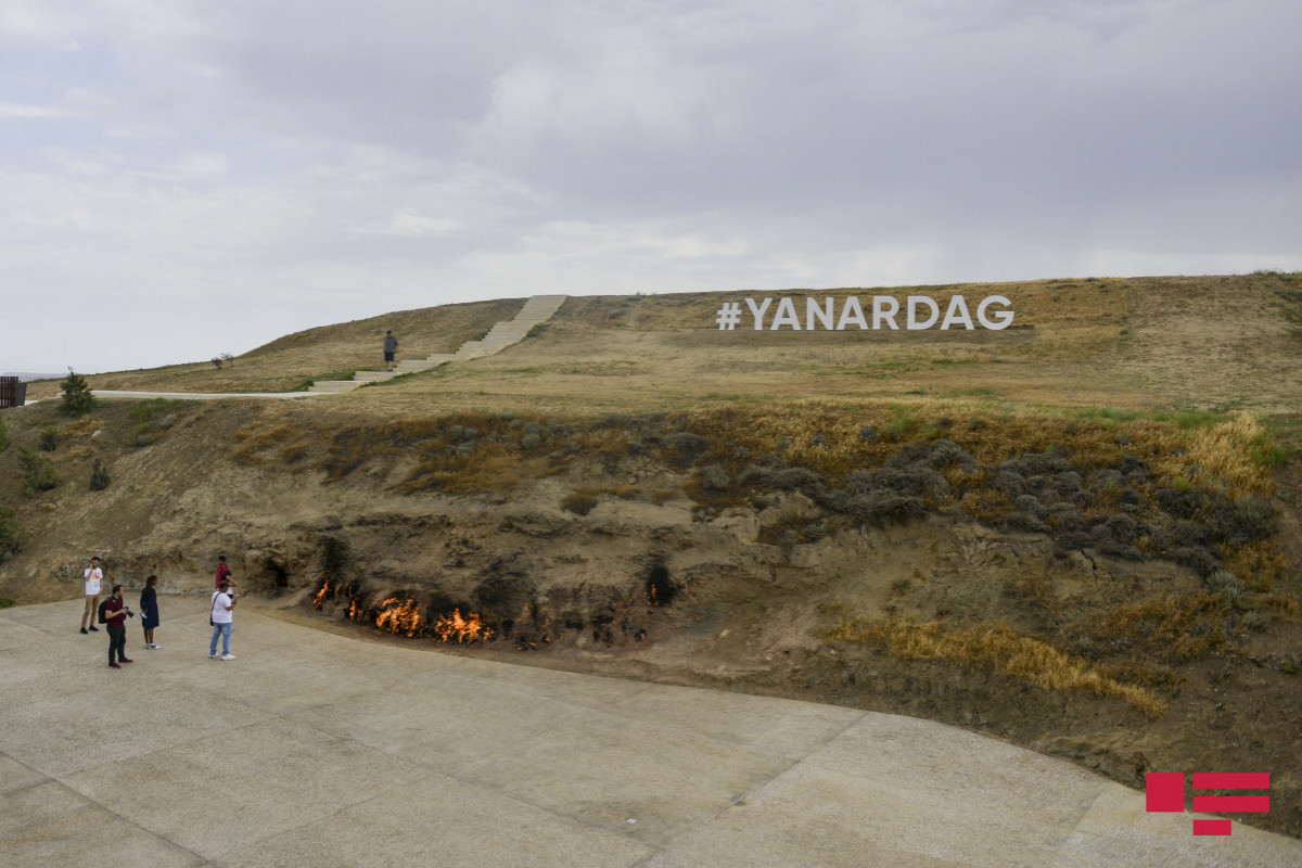 Azerbaijan includes "Yanar dag" in list of immovable historical, cultural monuments of local importance