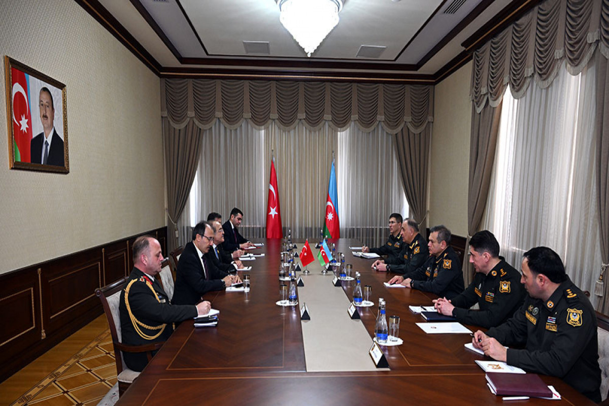 Azerbaijani Defense Minister informed Deputy Minister of National Defense of Türkiye on operational conditions at conventional border with Armenia-<span class="red_color">VIDEO
