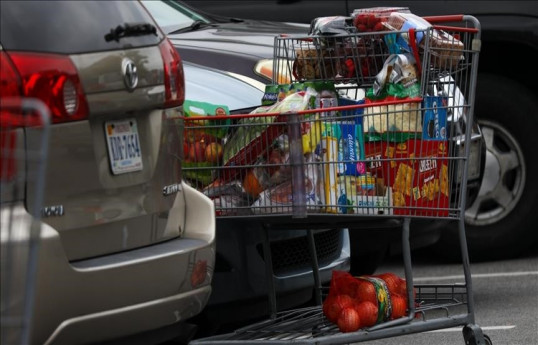 US consumer confidence falls in February, retreating from 2-year high