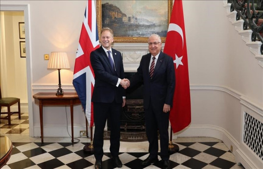 Turkish, British defense chiefs discuss security