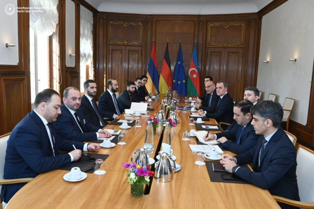 Second day of negotiations between Azerbaijani and Armenian FMs concluded in Berlin-<span class="red_color">UPDATED