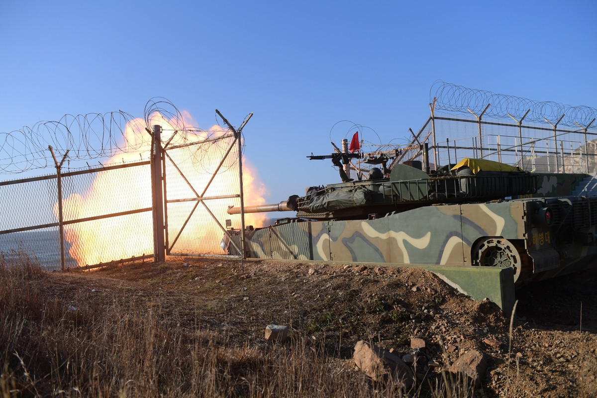 N. Korea fires artillery shells from western coast for 2nd day - S. Korean military