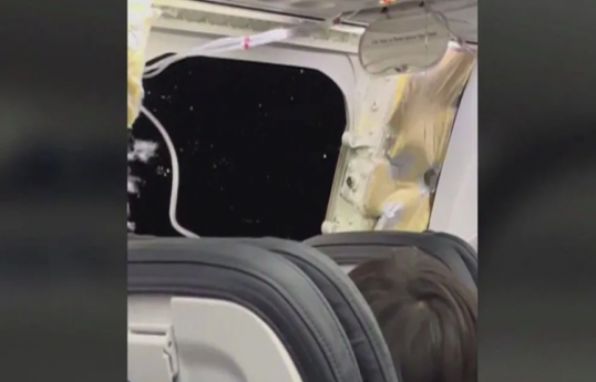 US regulator grounds 171 Boeings over accident