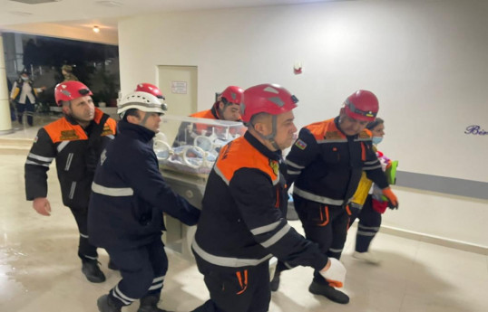 Azerbaijan's MES involved 20 units of equipment and 90 manpower in extinguishing the fire and evacuating the Perinatal Center