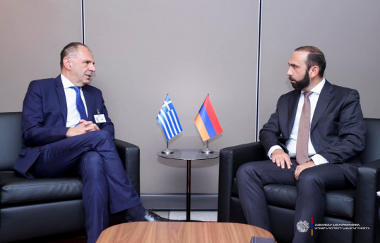 Greek FM due in Armenia