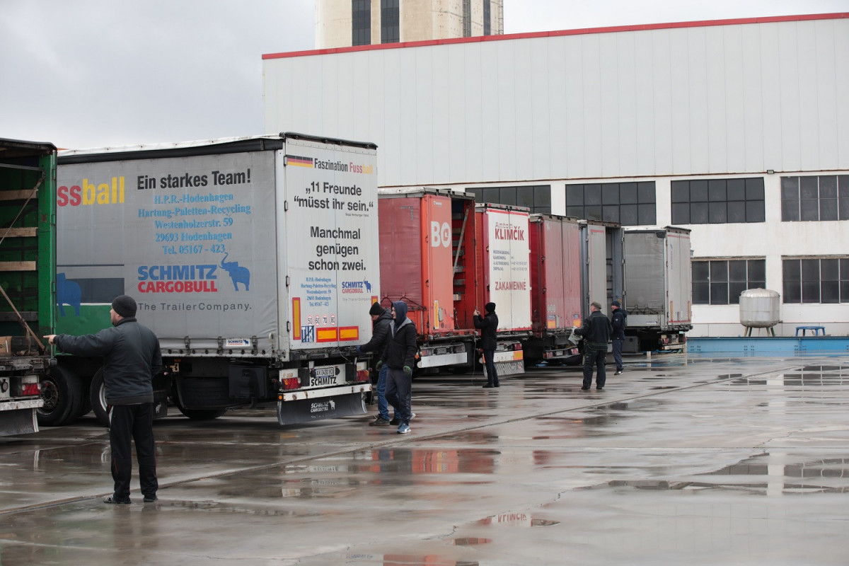 Azerbaijan sends another batch of humanitarian aid to Ukraine