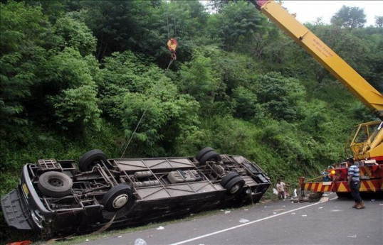 Head-on collision kills 7 in Bolivia