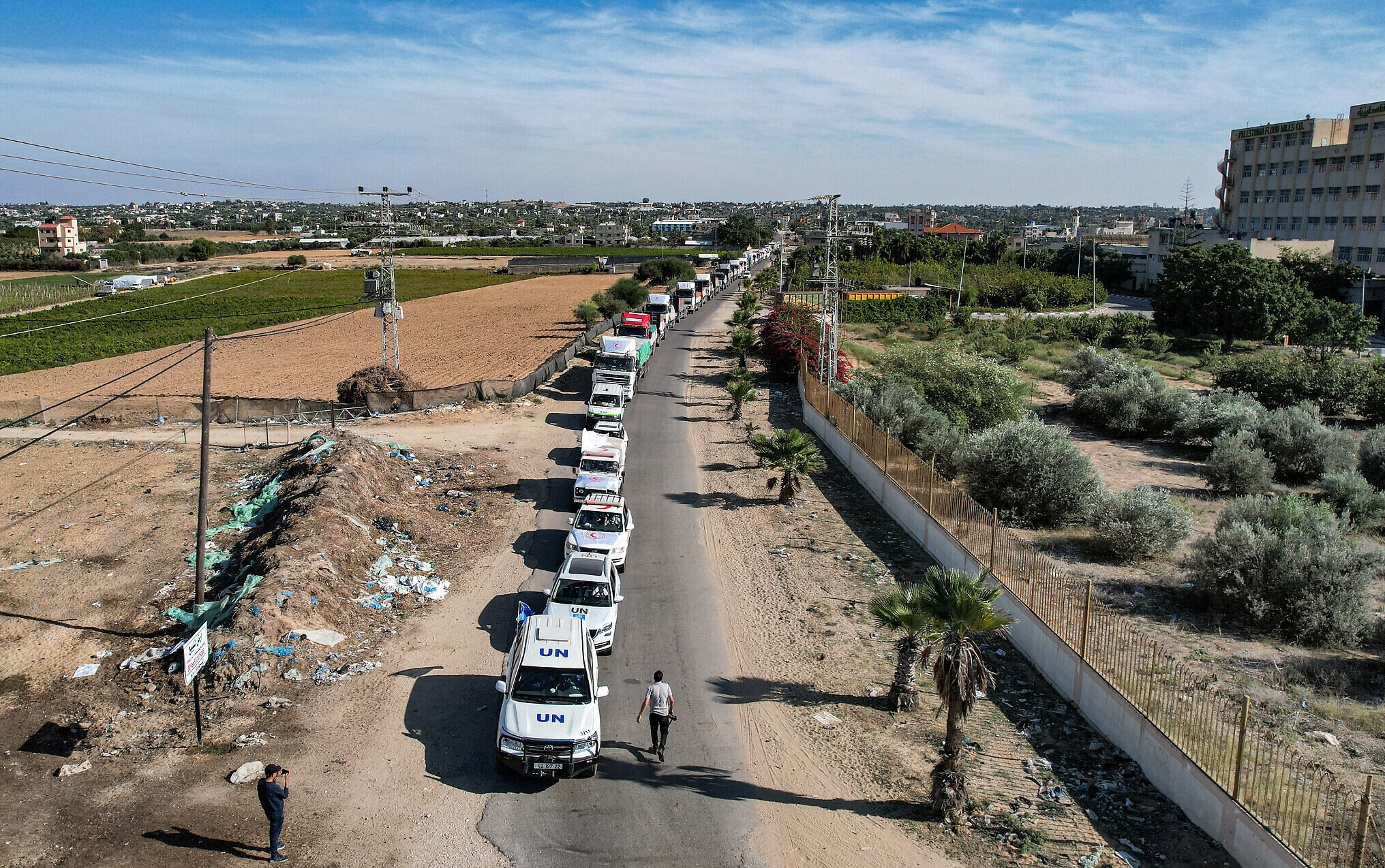 Israel Says 260 Trucks Carrying Humanitarian Aid Enter Gaza In Past Day