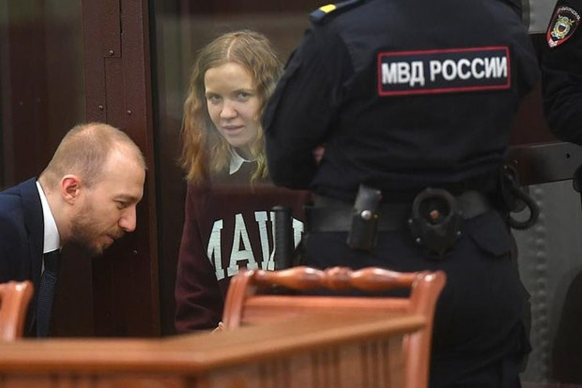 Russia locks up for 27 years young woman who bombed pro-Kremlin blogger
