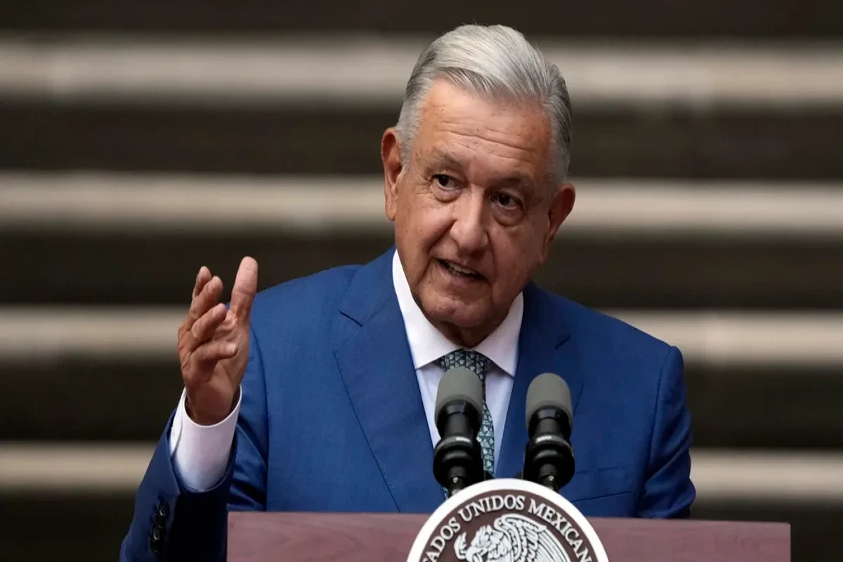 Mexican president criticizes U.S. threats to close border as "demagogic"