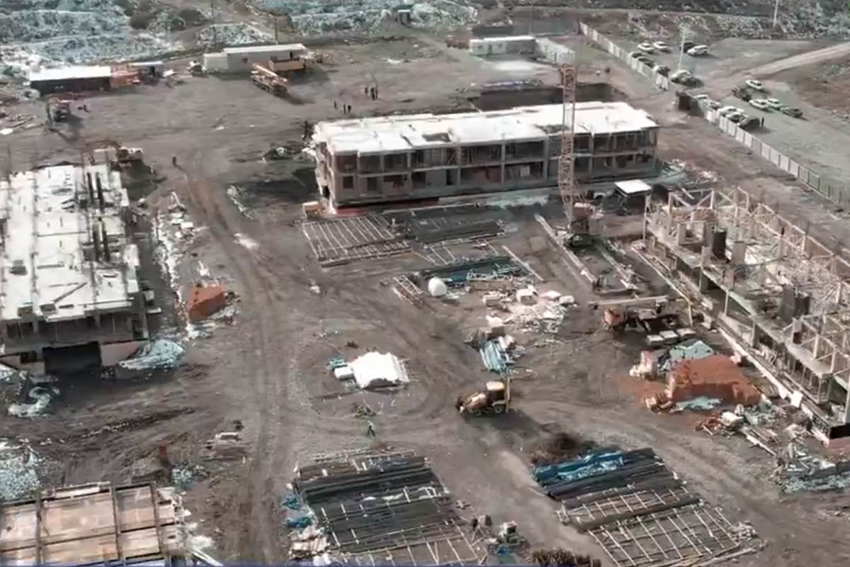 Construction of first residential complex in Sugovushan is ongoing