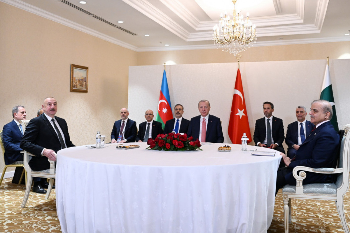 Trilateral meeting between President of Azerbaijan, President of Türkiye and Prime Minister of Pakistan started in Astana