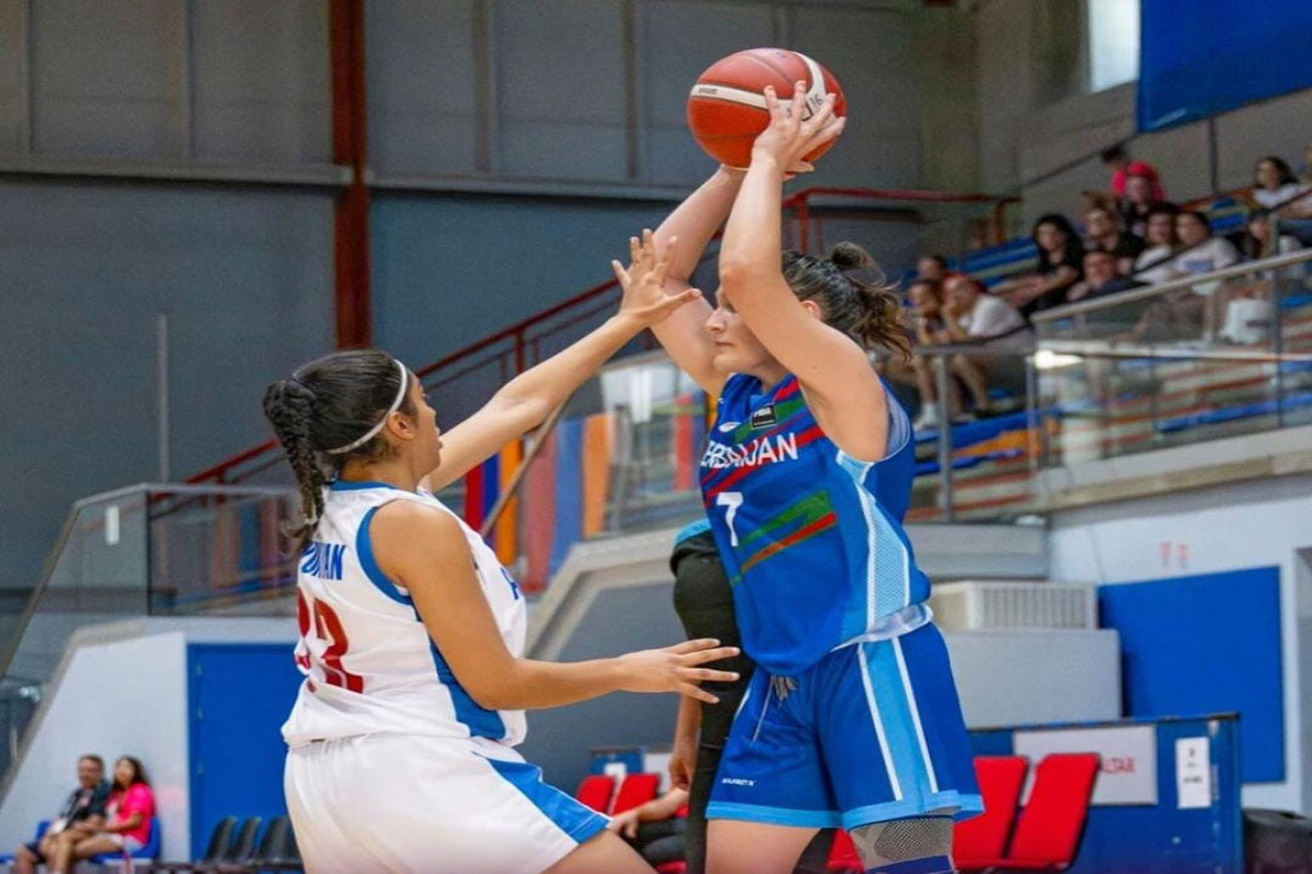 Azerbaijan national basketball team defeats Armenia in European Championship