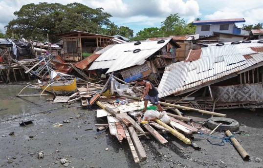 Strong earthquake hits Philippines’ coast
