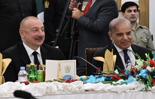 Official dinner was hosted on behalf of Prime Minister of Pakistan Muhammad Shehbaz Sharif in honor of President of Azerbaijan Ilham Aliyev