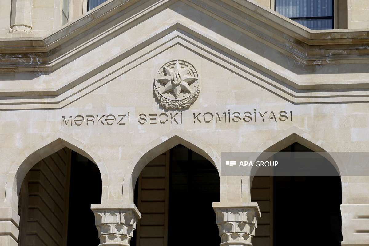 Azerbaijan CEC registers authorized representatives of 5 more parties