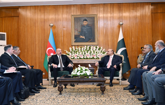 Ilham Aliyev, President of Azerbaijan and President of the Islamic Republic of Pakistan Asif Ali Zardari