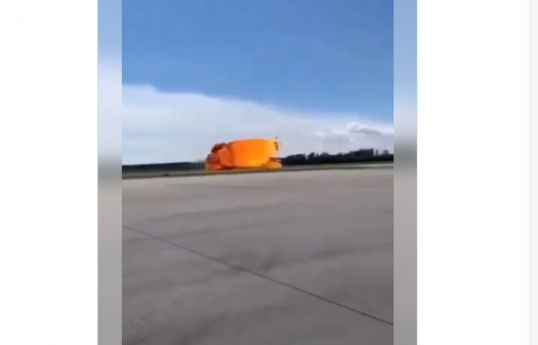 Pilot killed in horror crash after jet plunges into runway-MOMENT OF CRASH 