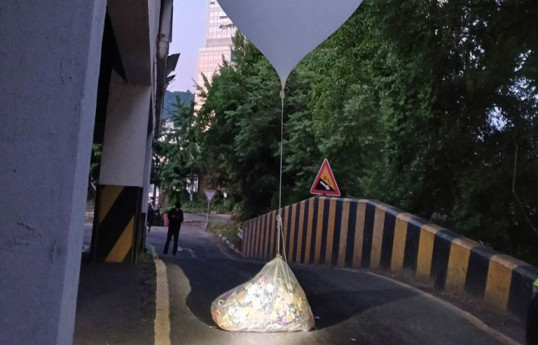 South Korea responds to North's trash balloons with loudspeaker broadcasts