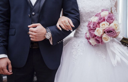 Azerbaijan eliminates case allowing reduction of marriage age by 1 year