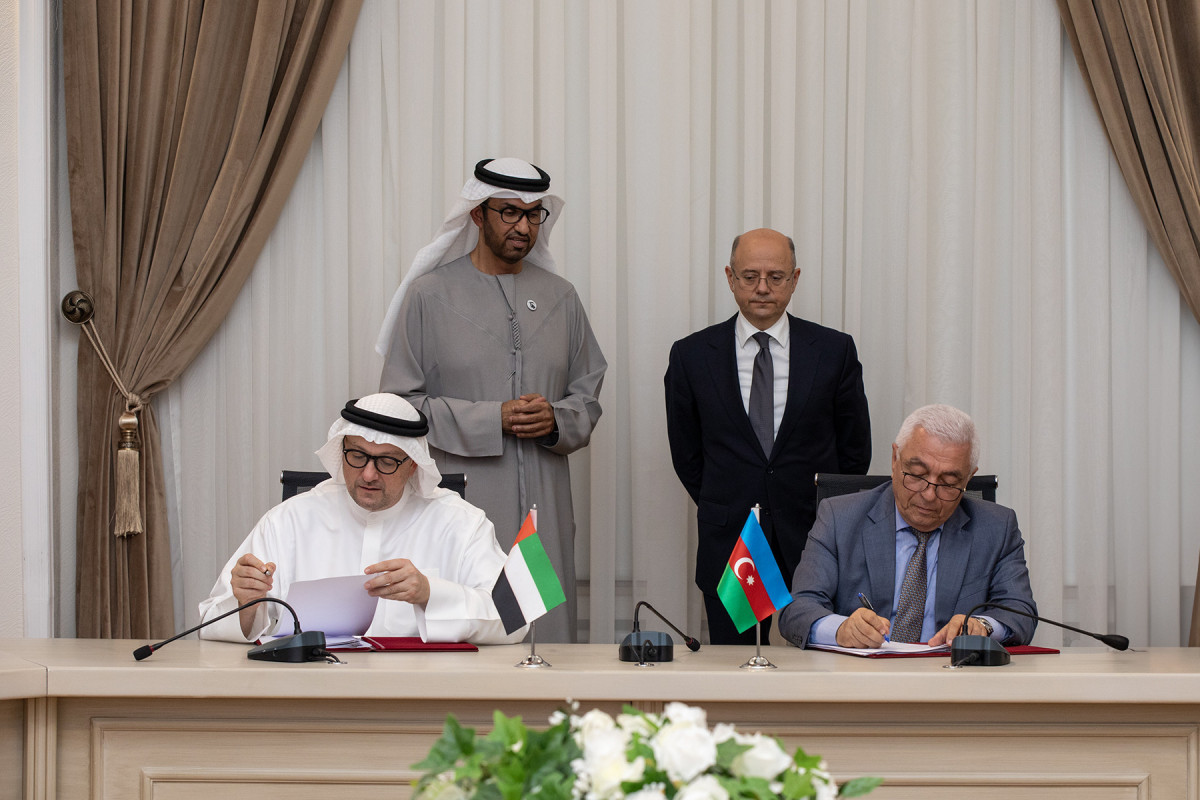 Azerbaijan's Energy Ministry signed agreements  on green energy projects with Masdar
