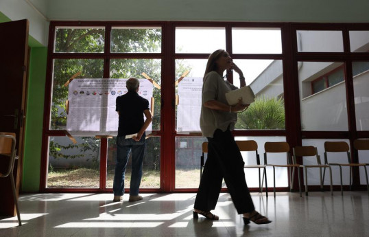 Italians head to polls in European Parliament elections