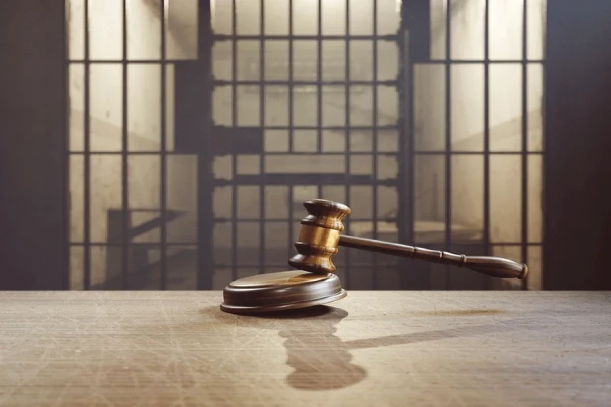 Iraqi court sentences 7 drug dealers to death