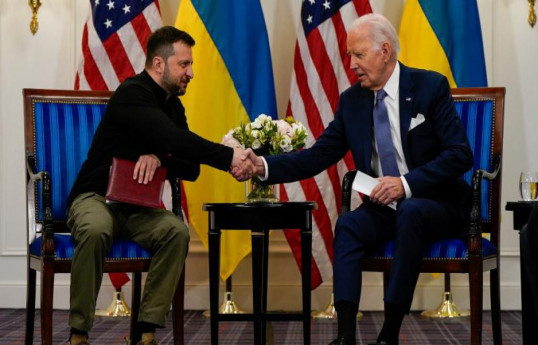 Volodymyr Zelenskyy, Joe Biden