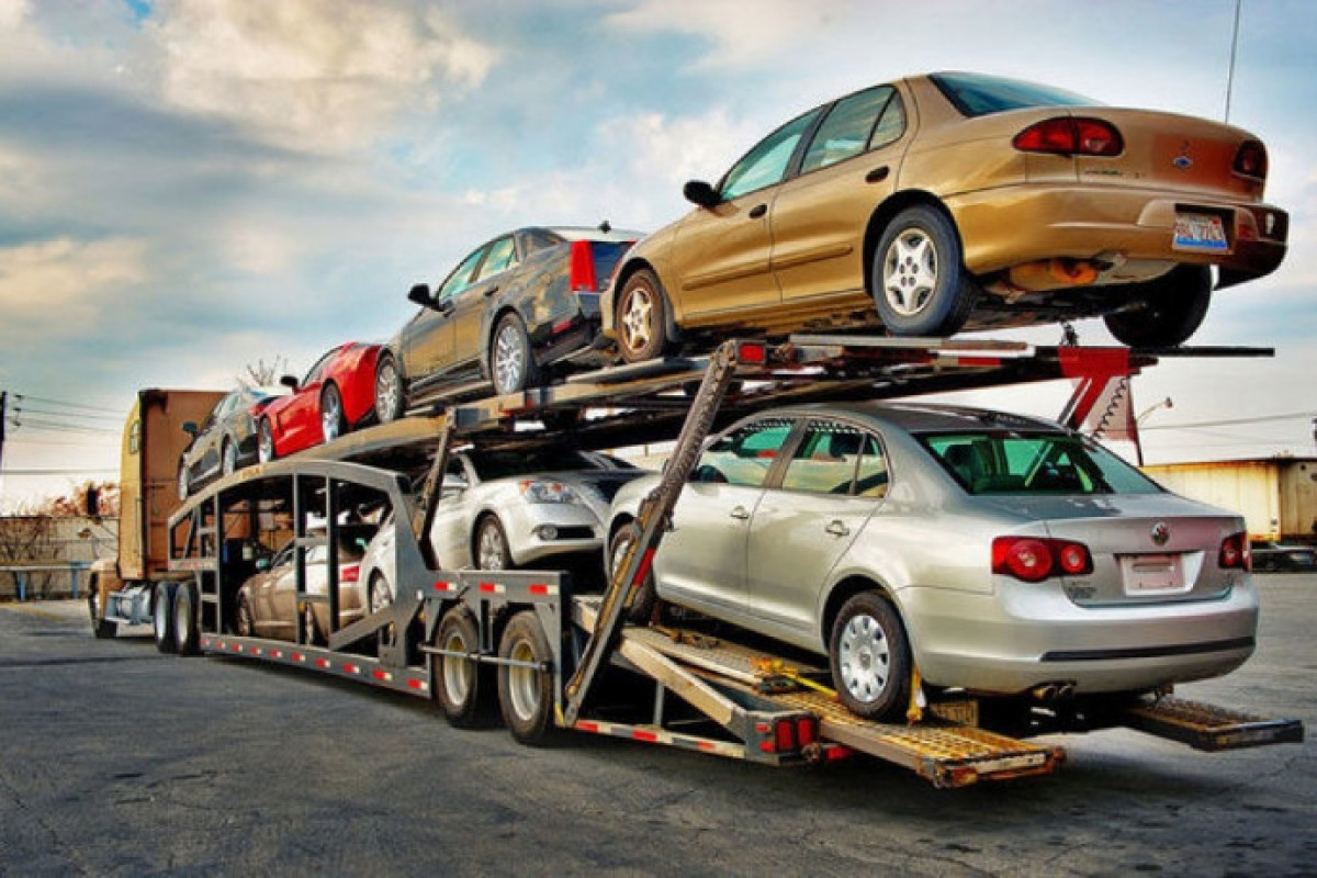 Number of cars imported to Azerbaijan decrease, while their value increase