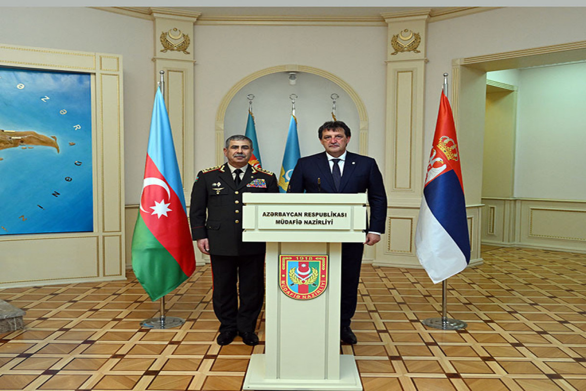 Defense Ministers of Azerbaijan and Serbia discuss issues of military cooperation-VIDEO 