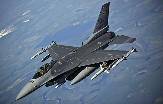 Zelenskyy announces imminent delivery of Danish F-16s to Ukraine after meeting with Danish PM