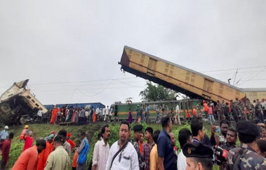 Railway collision in eastern India kills 15, injures several-VIDEO 